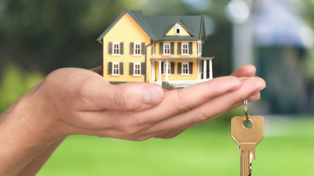 10 Practical Tips to Sell Your House Smoothly and Stress-Free